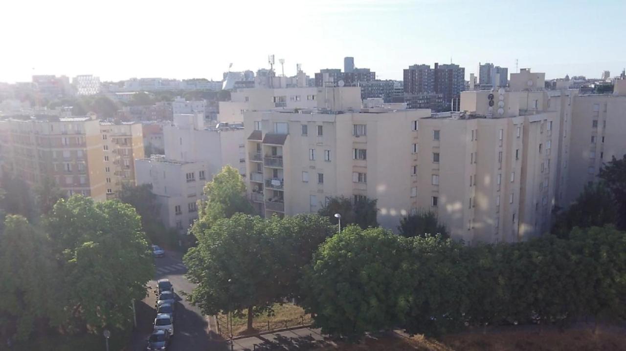 Paris Porte d'Italie - Chambre à louer avec parking et vue sur Paris Le Kremlin-Bicêtre Esterno foto